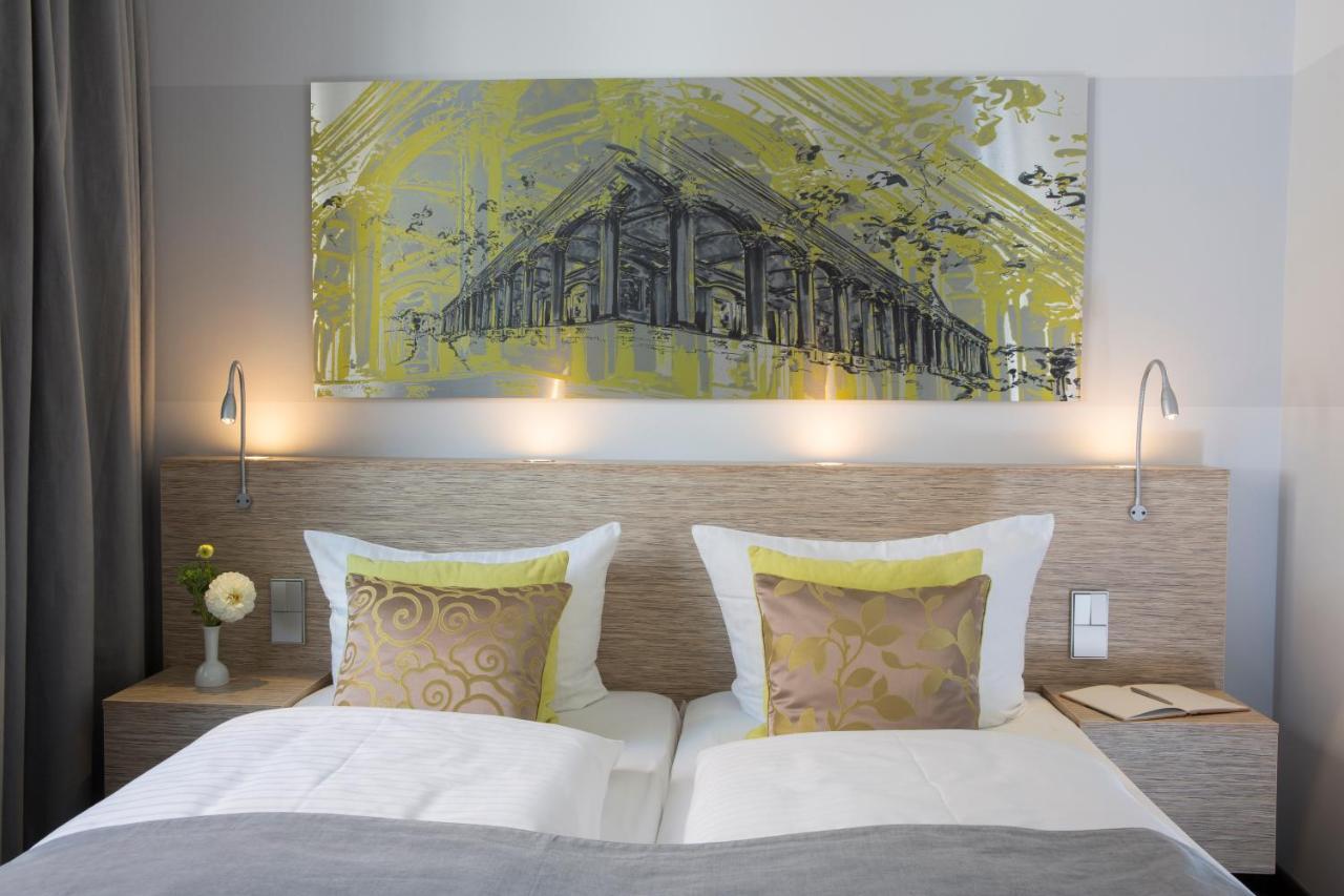 Hotel Am Markt Баден-Баден Стая снимка
